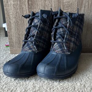 Sperry Blue and Gray Plaid Boots
